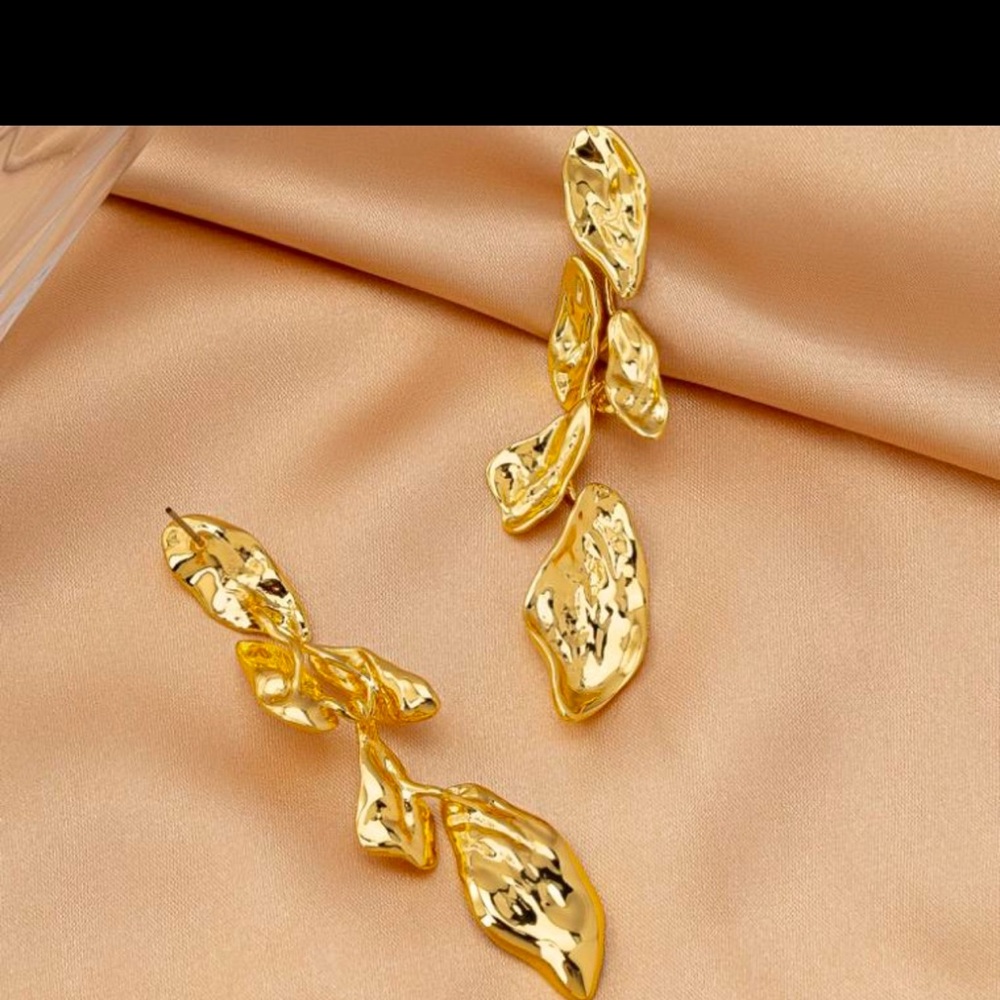Alexis Bittar Earrings - Picture 2 of 5